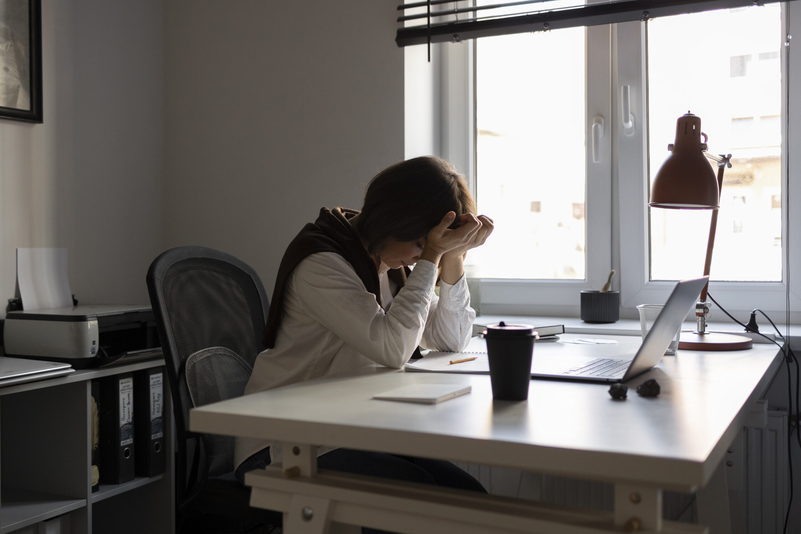 Read more about the article Decision Fatigue: Understanding and Overcoming This Hidden Productivity Killer