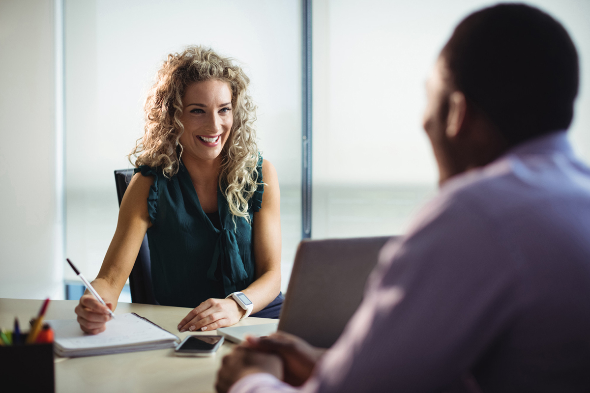 You are currently viewing Why High-Performing Professionals Use Virtual Assistants